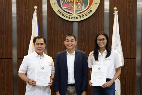 Newly Elected Barangay Captains Sworn Into Office by Mayor .